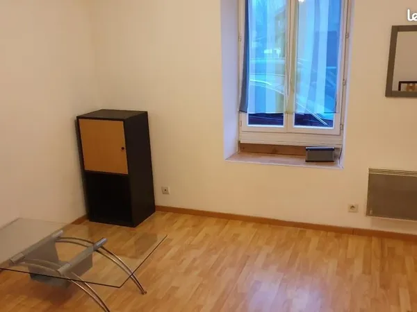Studio 22 m² - Rez-de-chaussée - Lure proche centre-ville