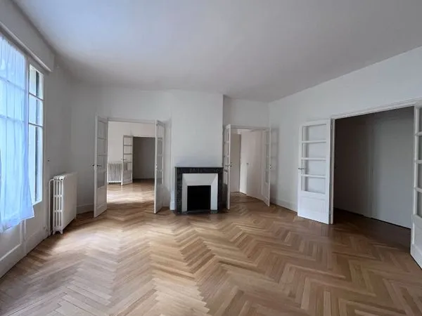 Appartement 3 pièces 107 m²
