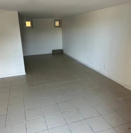 Garage 34 m²