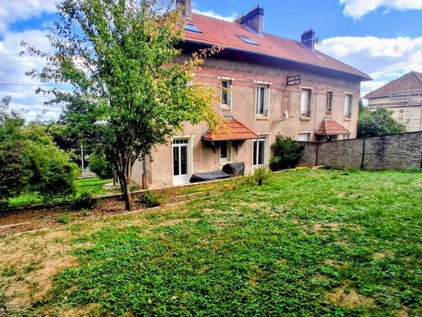 Maison 7 pièces 180 m²