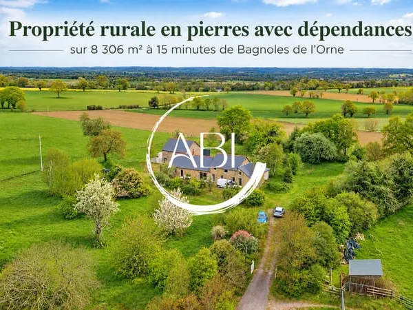 Sur 8 306 m², Propriété rurale en pierres avec dépendances ?