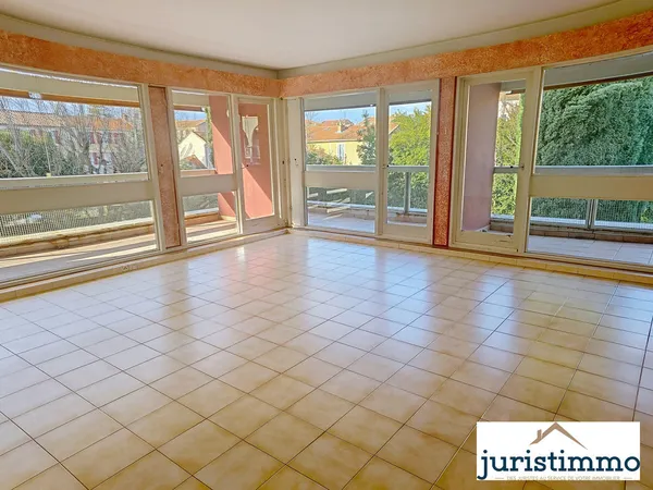 appartement dans résidence sécurisée de 113 m2 avec ascenseur et terrasse