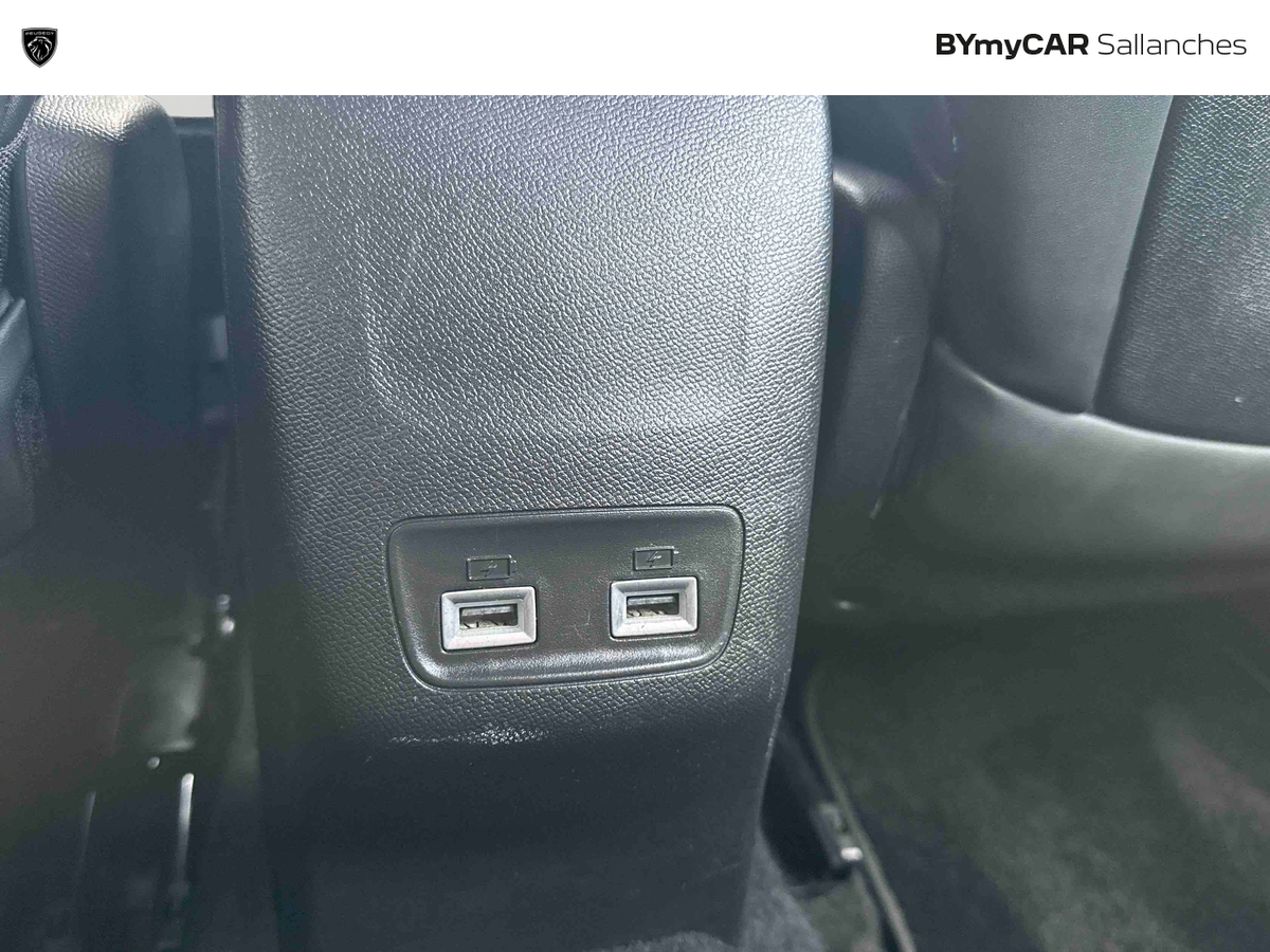 Peugeot 2008 PureTech 130 S&amp;S EAT8 — photo 19