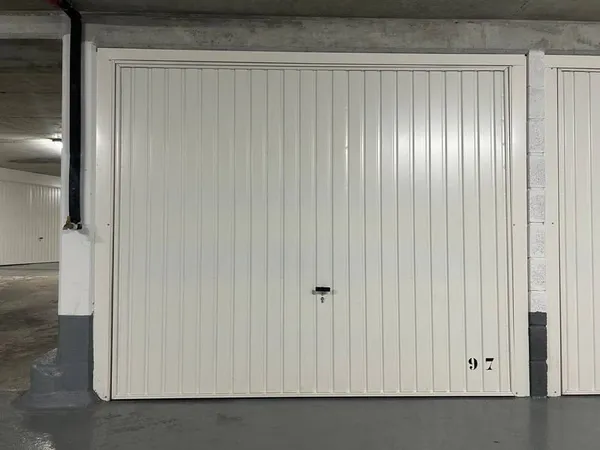 Parking 13 m²