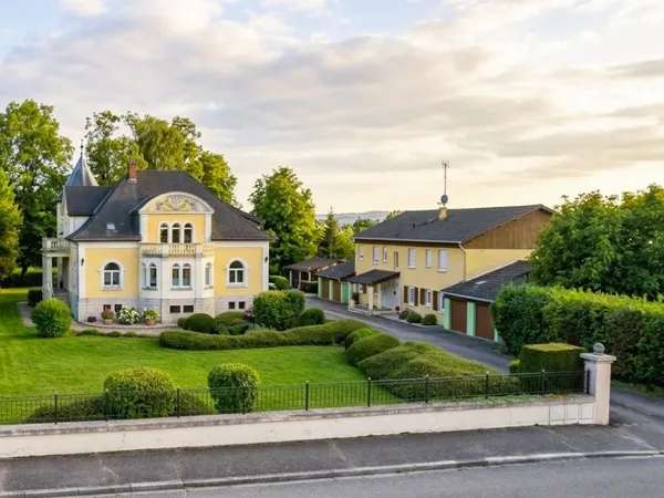 Ensemble immobilier 540 m²