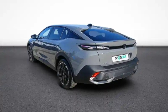Peugeot 408 hybrid 145 e-dcs6 — photo 44