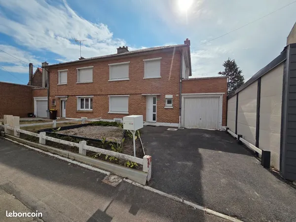 Maison à louer (3 chambres) 6 pièces - 105 m²