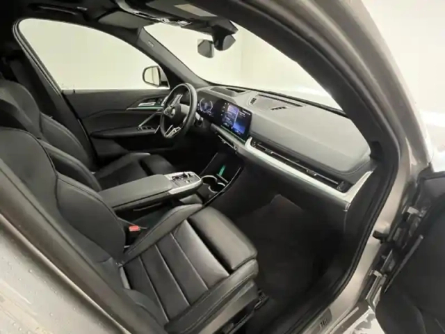 Bmw X1 sdrive18i 136ch m sport — photo 6