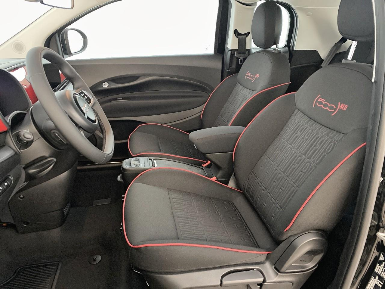 Fiat 500 3+1 e 118 ch red — photo 9