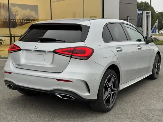 Mercedes Classe A 250 e 160+102ch amg line 8g-dct 8cv — photo 5