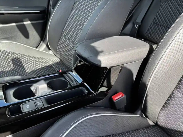 Kia Xceed 1.0 t-gdi 100 ch bvm6 — photo 33