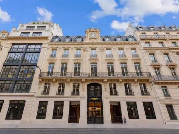Bureaux 961 m²