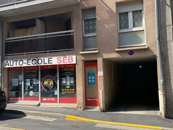 Garage à louer