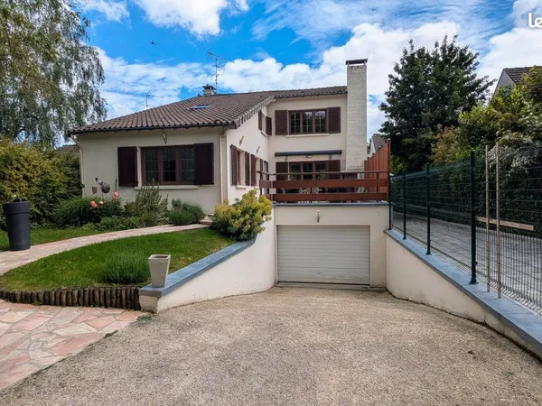 Maison - 7 pièces - 158 m2