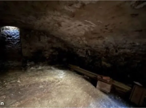 Grande cave voûtée saine Croix Rousse