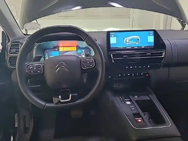 Citroën C5 Aircross hybride rechargeable 225 e-eat8 — photo 8