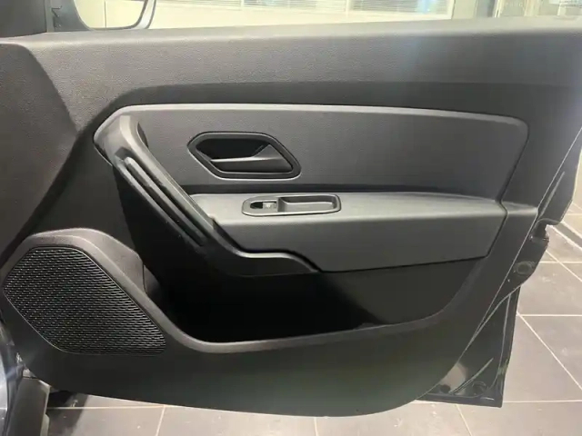Dacia Duster blue dci 115 4x2 — photo 14