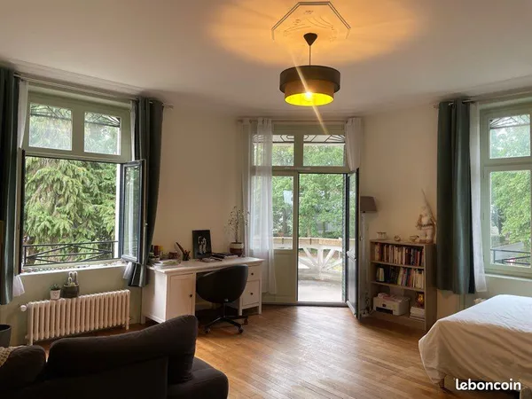 Colocation dans un manoir à Avrille