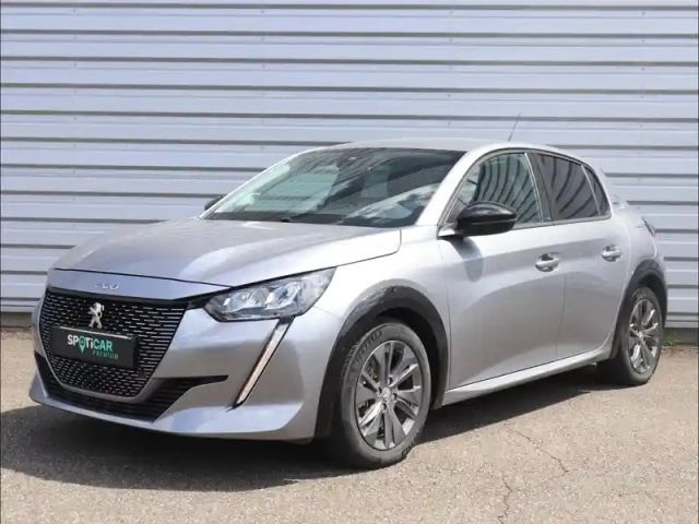 Peugeot 208 e- 136ch style — photo 1