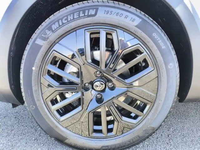 Citroën C4 hybride 145 e-dcs6 — photo 13