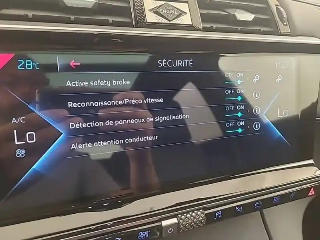 Ds Ds 7 ds7 crossback hybride e-tense 300 eat8 4x4 — photo 24
