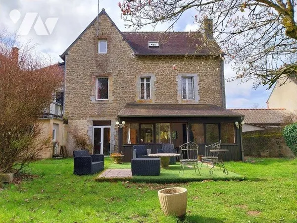 Maison 9 pièces 160 m²