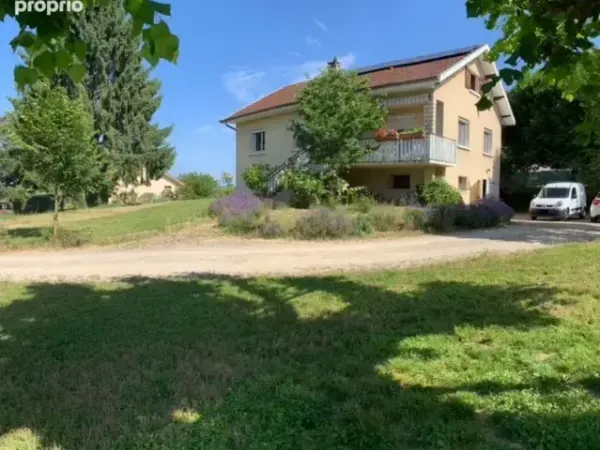 Maison 3ch, sous-sol et combles amenageables