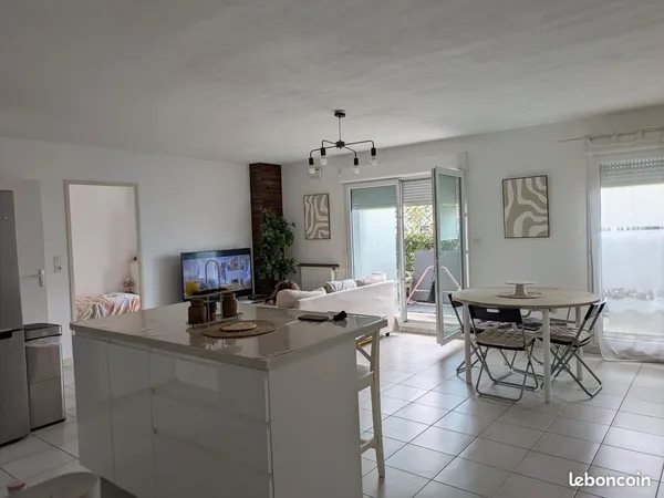 Appartement 5 pièces, 3 chambres très bon état