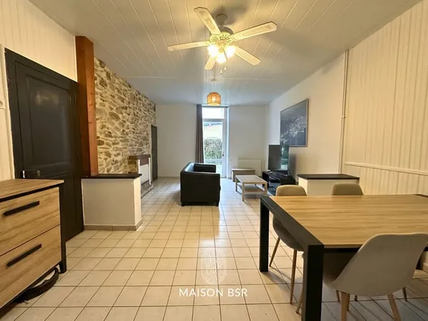 Maison 4 pièces à Châteaubriant - Proche gare et centre-ville, 2 chambres, bureau, garage et station