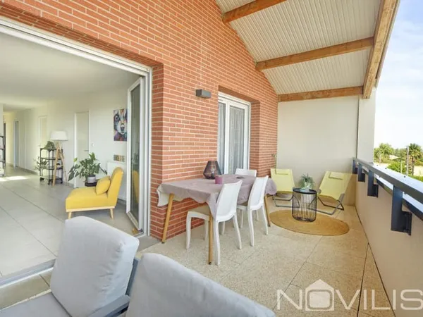 Saint-Loup-Cammas - Pechbonnieu - APT T4 de 111 m² - Dernier étage, terrasse et vue dégagée - Garage
