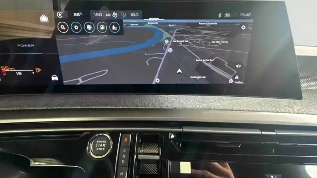 Peugeot 5008 hybrid 145 e-dcs6 — photo 83