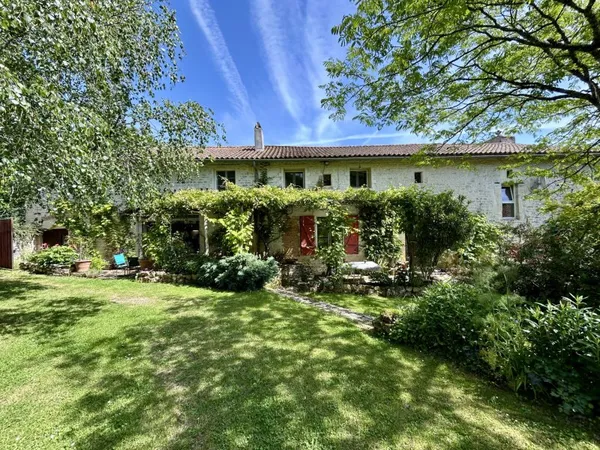 Superbe Longère en Pierre de 413 m2 6 Chambres