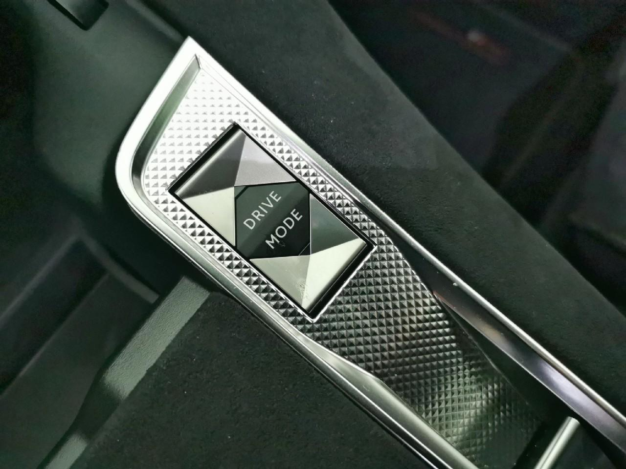 Ds Ds 7 crossback hybride rechargeable e-tense 300 eat8 4x4 performa — photo 23