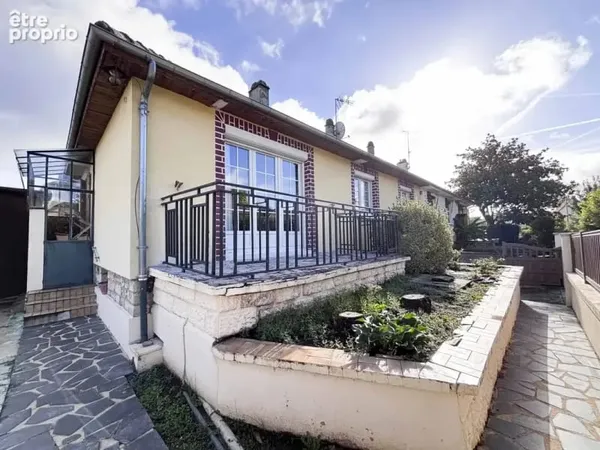 Maison 4 pièces - 3 chambres - Emplacement idéal