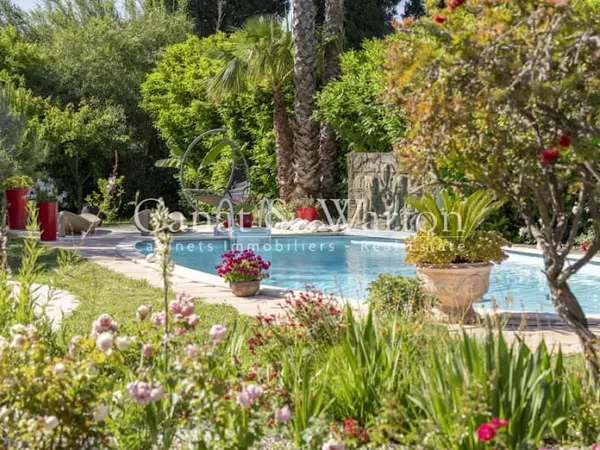 Villa 6 pièces 180 m²