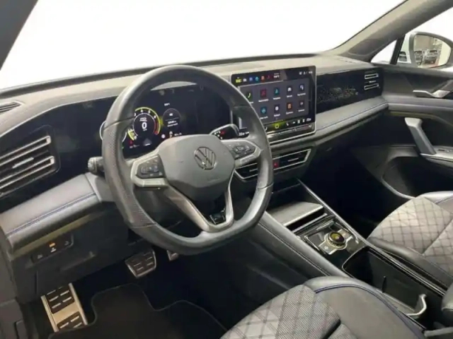 Volkswagen Tiguan 1.5 etsi 150ch dsg7 r-line — photo 9