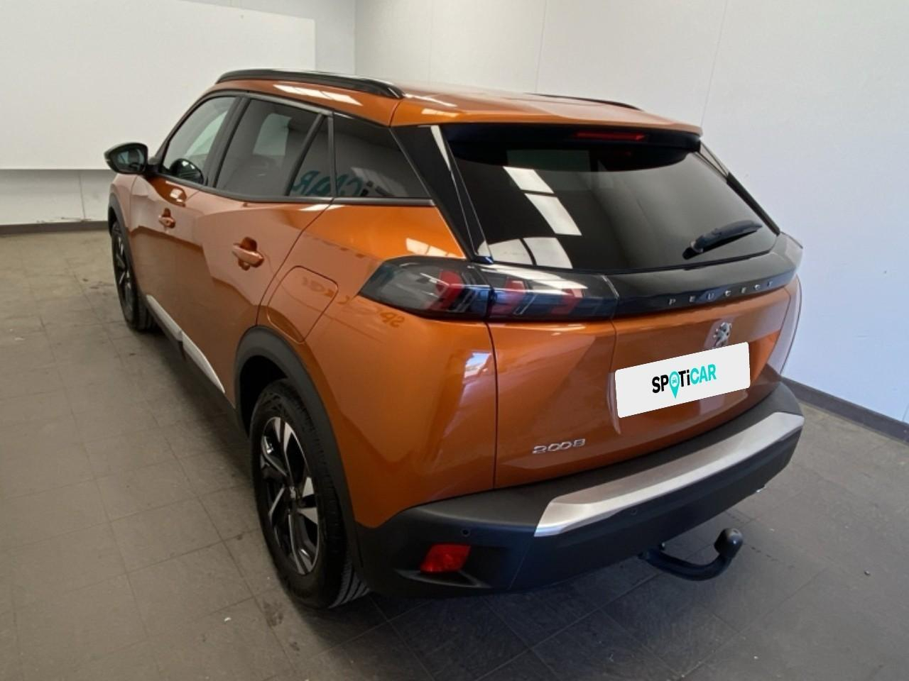 Peugeot 2008 bluehdi 130 s&s eat8 allure pack — photo 7