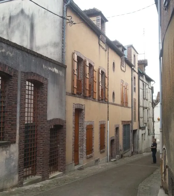 Photo 1