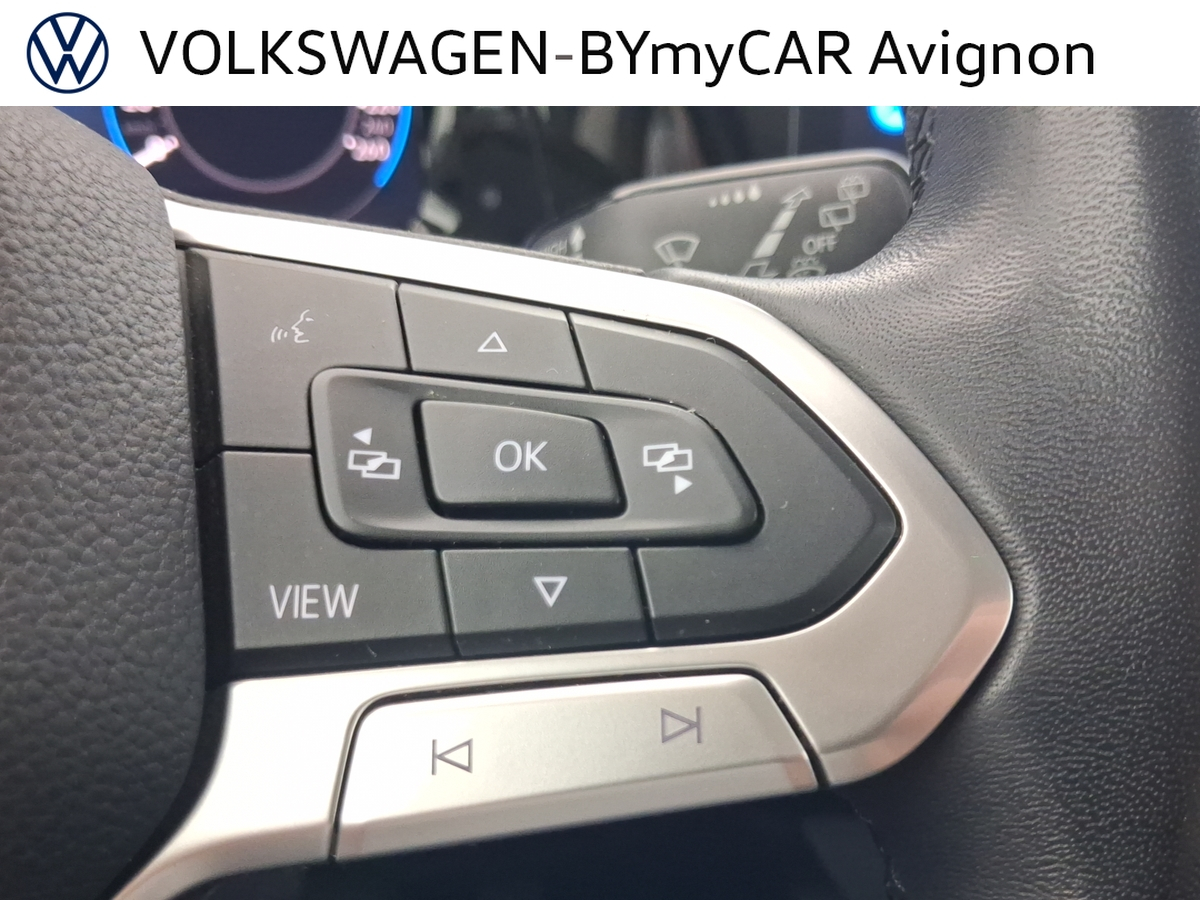 Volkswagen Golf 1.0 eTSI OPF 110 DSG7 — photo 23