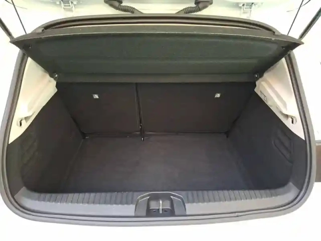 Renault Clio blue dci 100 - 21n — photo 18