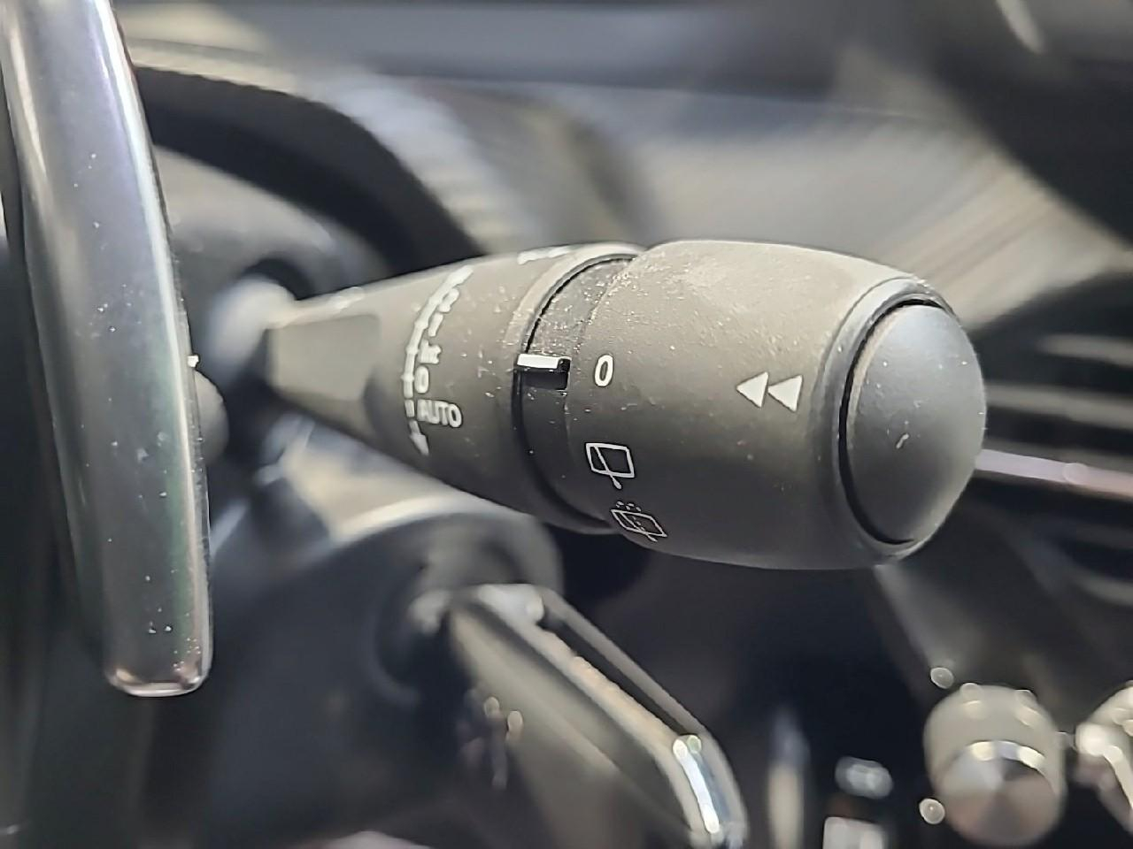 Peugeot 2008 puretech 130 s&s eat8 allure — photo 23