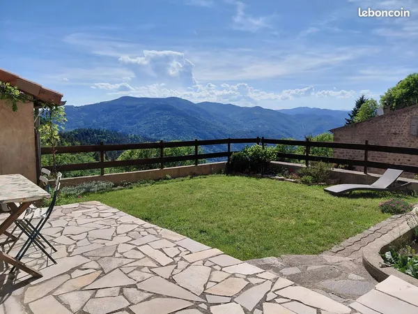 Appartement T3 avec jardin et vue