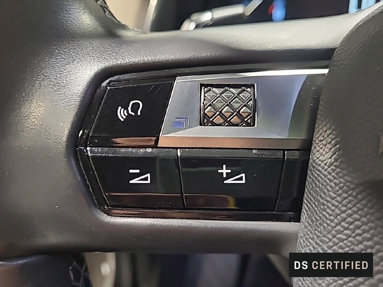 Ds Ds 7 crossback crossback bluehdi 130 eat8 business — photo 24