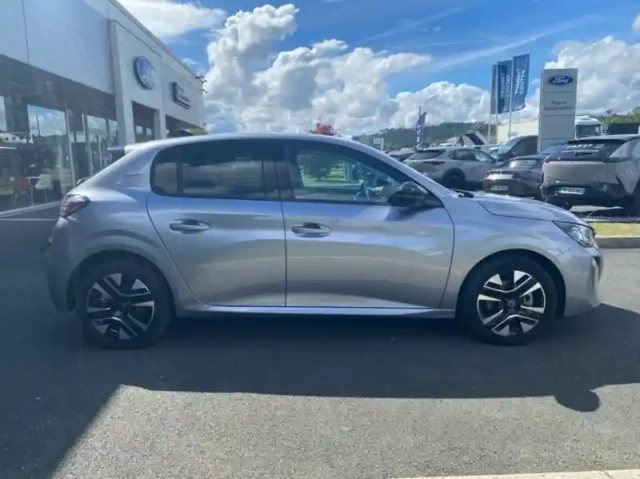Peugeot 208 1.2 100ch s&amp;s allure — photo 26