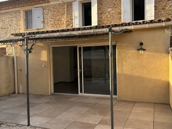 Maison avec extérieur Orange
