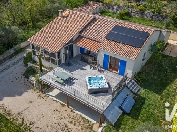 Maison 6 pièces 142 m²