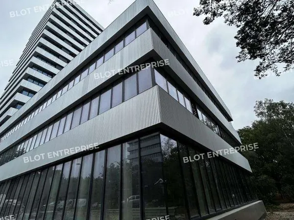 Bureaux neufs bel emplacement Rennes la Courrouze