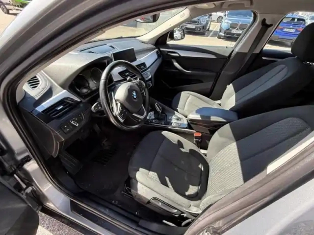 Bmw X2 sdrive18da 150ch business design euro6d-t — photo 8