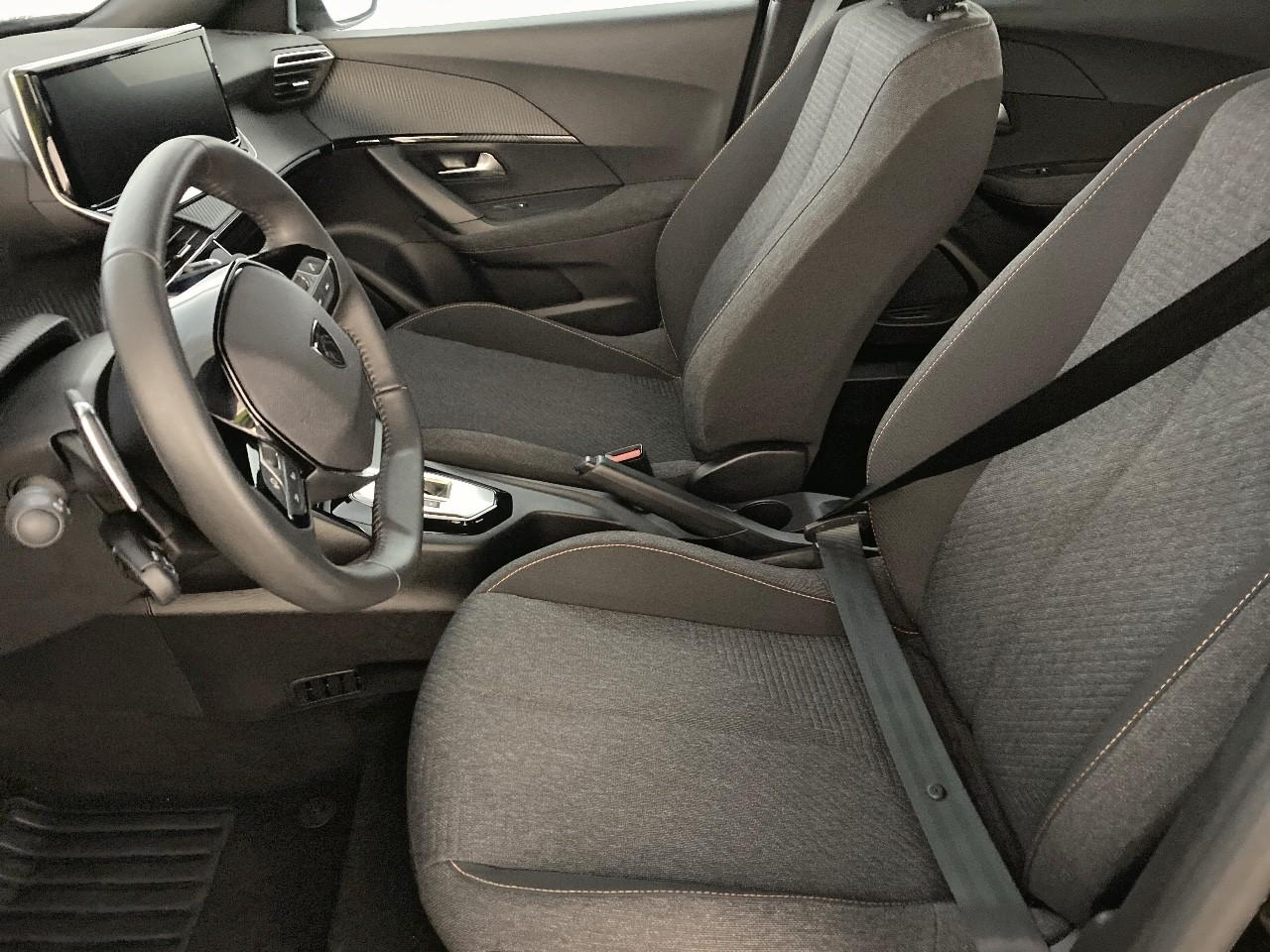 Peugeot 2008 hybrid 145 e-dcs6 style — photo 9