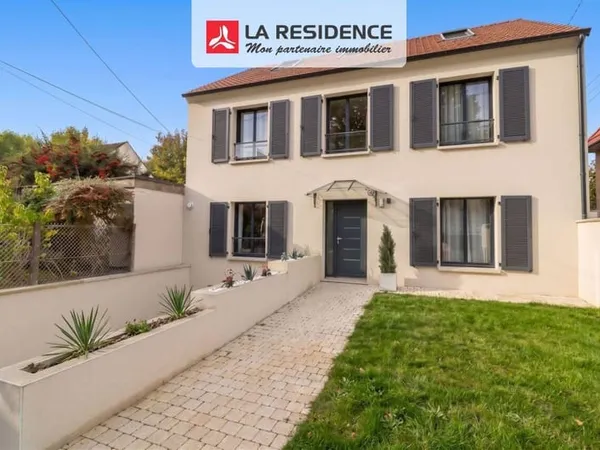 Maison 7 pièces 180 m²